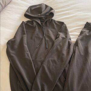 ALO Yoga hoodies set